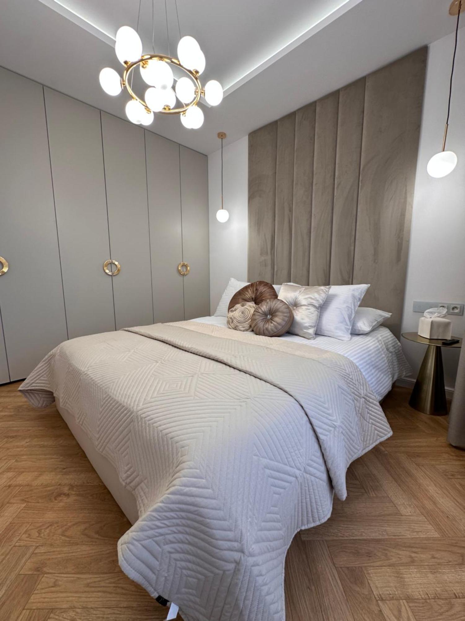 Taupe II Wyjatkowy Apartament W Centrum Lodzi Kültér fotó